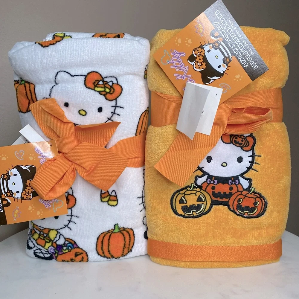 NEW!! Hello Kitty Halloween Hand Towels 2 packs